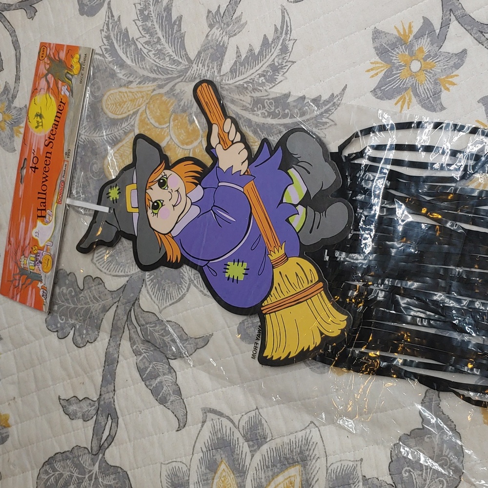 Vintage 40" Witch Halloween Streamer